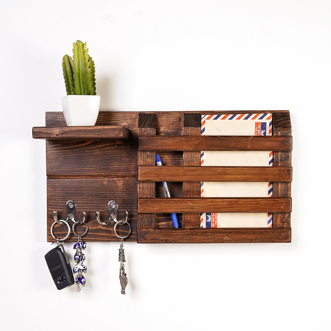 The Cogent Solid Wood Key Hang Floating Organizer - waseeh.com