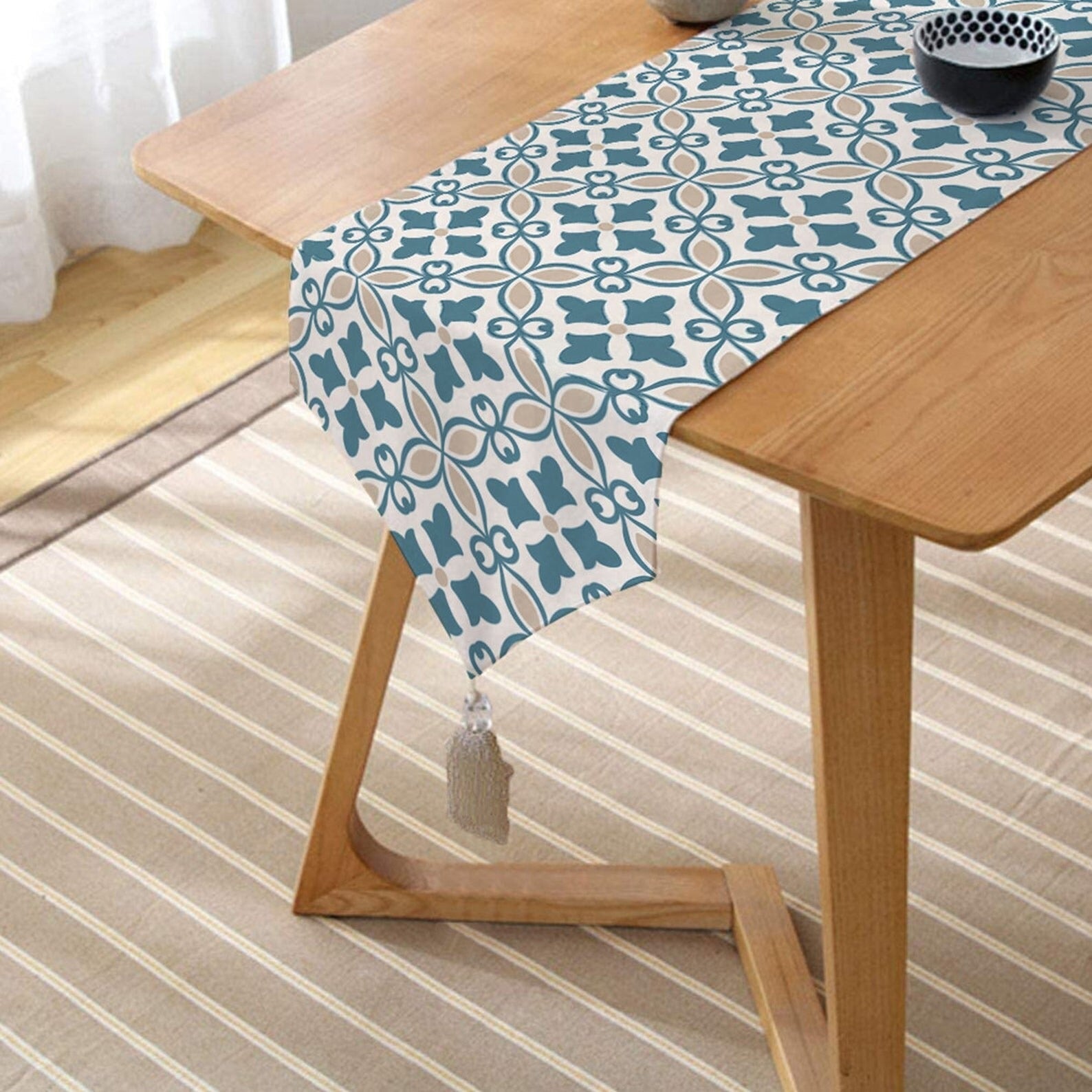 Lite Pace Nordic Dining Lounge Drawing Room Table Decor Runner - waseeh.com